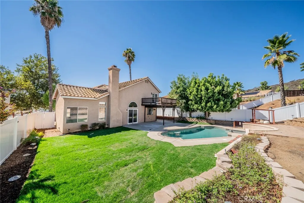 24356 Via Las Junitas, Murrieta, California 92562 home-pic-2